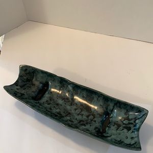 MID CENTURY MODERN FOOTED TRAY/CONTAINER MARBLED GREENS USA-718..13”x4 1/2”VTG